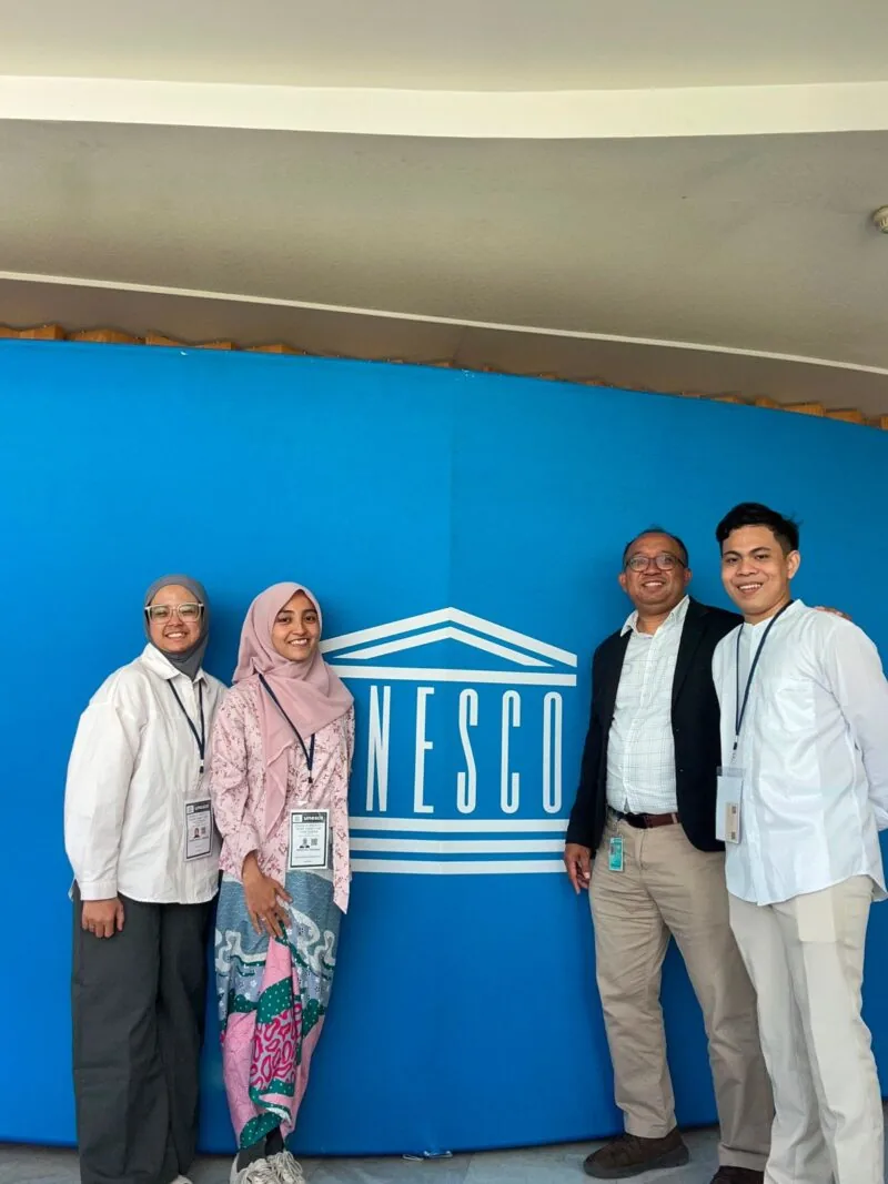 LONTARVERSE representatives at UNESCO in Paris